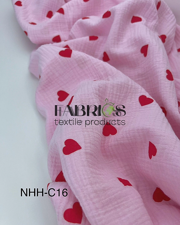 NHH-C16 Муслін жатка 2-х шаровий принт LOVE сердечки червоні великі на рожевому 100% бавовна 135-140