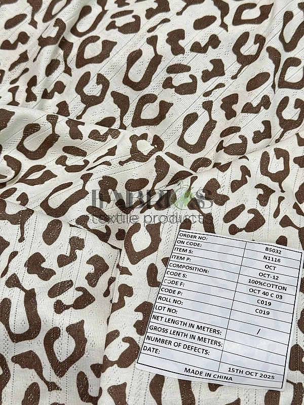 OCT 40 C 03 Ажурний трикотаж  принт цятки леопард коричневі на айворі 100% бавовна  175-180 см 170 г