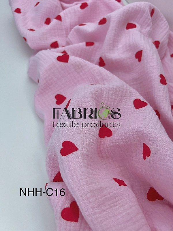 NHH-C16 Муслін жатка 2-х шаровий принт LOVE сердечки червоні великі на рожевому 100% бавовна 135-140