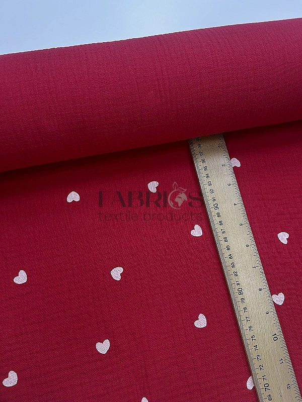 M 303 C36 Муслін 2-х шаровий принт LOVE сердечки середні білі на червоному 100% бавовна 135-140 см 1