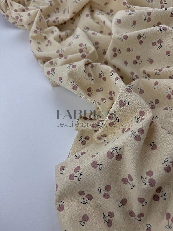 LISA 24007 C 001 Тепла бавовна принт фрукти,ягоди, овочі вишеньки на айворі 100% бавовна 150 см 150
