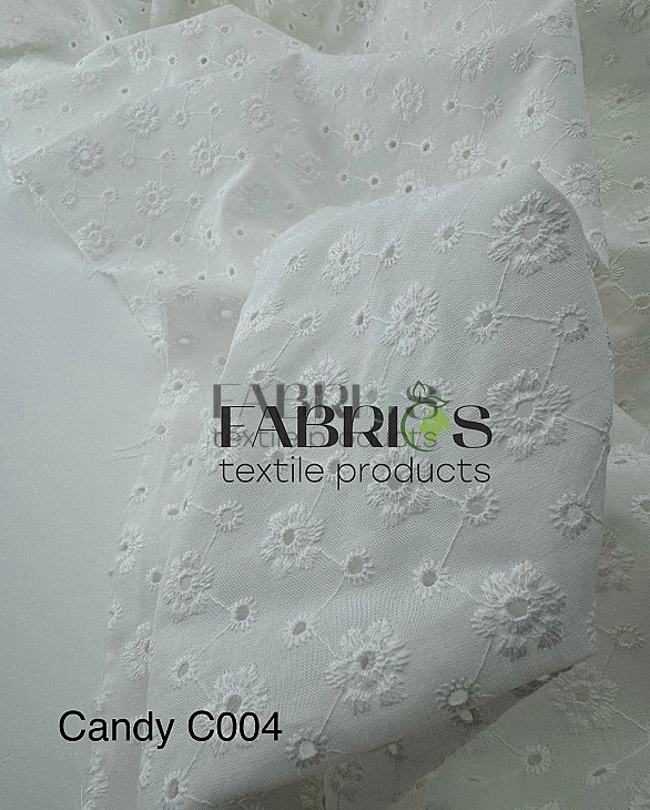 CANDY-C004 Батист вишивка принт квіти зігзаг на молочному 100% бавовна 135см 90-100 грам/м.кв.