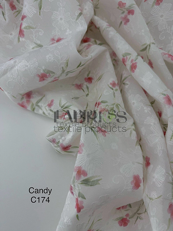 CANDY-C174 батист принт квіти вишивка акварельні коралові на молочному 100% бавовна 135см 90-100 гра