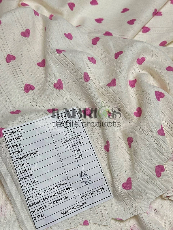 OCT 26  C 02 Ажурний трикотаж  принт LOVE сердечки рожеві на молочному 100% бавовна  175-180 см 170