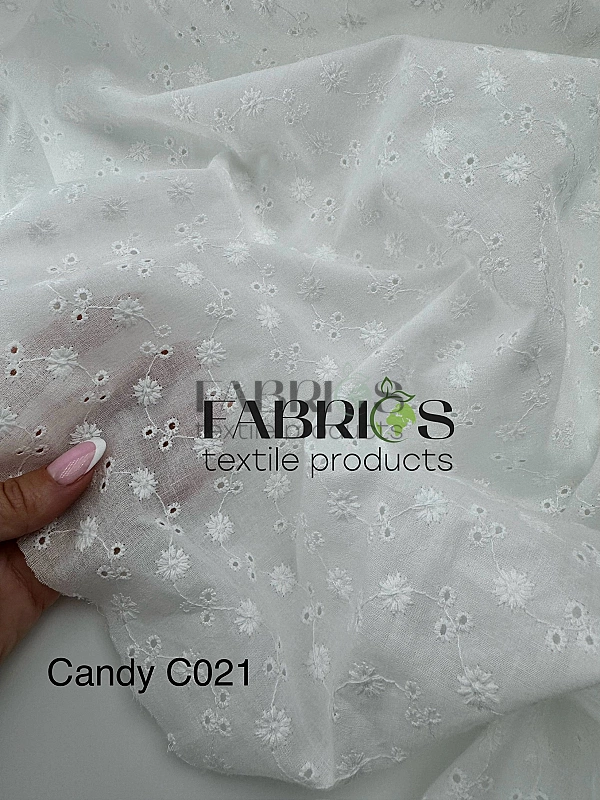 CANDY-C021 Батист вишивка принт квіти дрібні на молочному 100% бавовна 135см 90-100 грам/м.кв.
