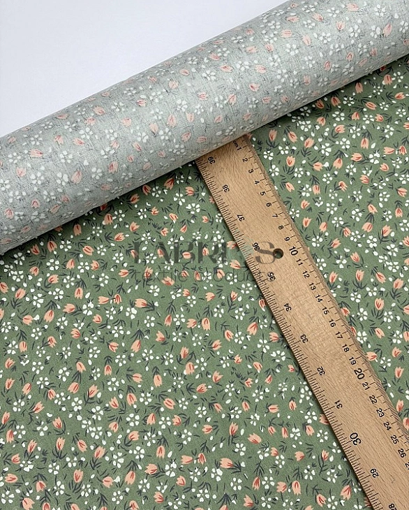 SP 51283 сатин   принт на темно-зеленому квіти коралові  з білими ромашками 100% бавовна 160см 115-1