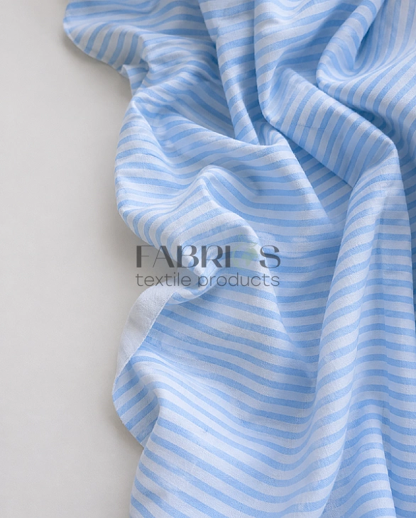 F 148 C02 фланель  принт геометричний смужка блакитна на молочному 100% бавовна  150 см 150 грам/м.к