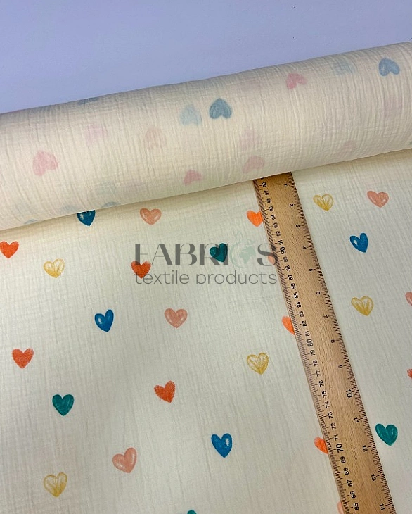 M 06601 C03 | RAINBOW-C06 Муслін жатка 2-х шаровий принт LOVE сердечки великі акварельні різнокольор