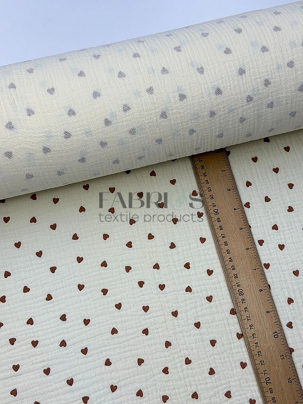 M 308 C3 Муслін жатка 2-х шаровий принт LOVE сердечки коричневі дрібні на айворі 100% бавовна 135-14