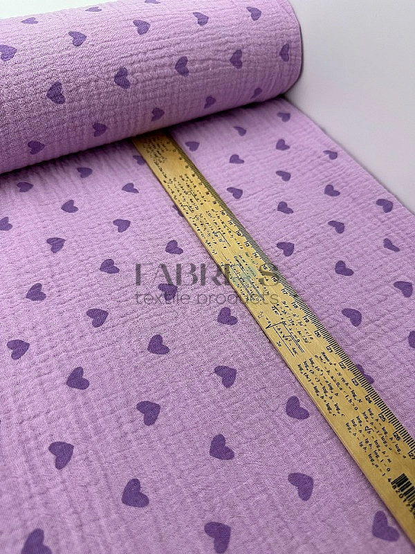 LEAD-16-C8 Муслін жатка 2-х шаровий принт LOVE сердечки середні фіолетові на світло-бузковому 100% б