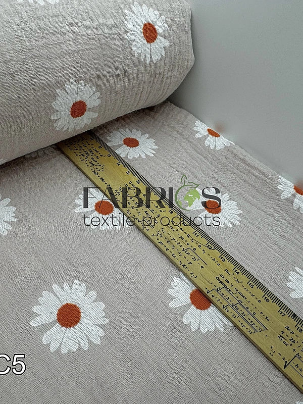 LEAD-C5 Муслін жатка 2-х шаровий принт квіти ромашки білі великі на бежево-пудровому 100% бавовна 13