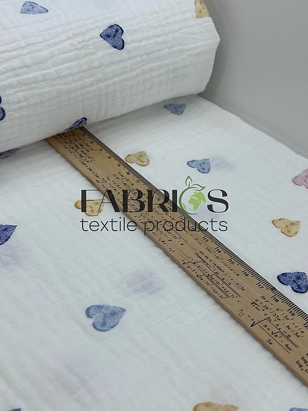 M 314 C2 Муслін жатка 2-х шаровий принт LOVE сердечки різнокольорові акварельні на молочному 100% ба