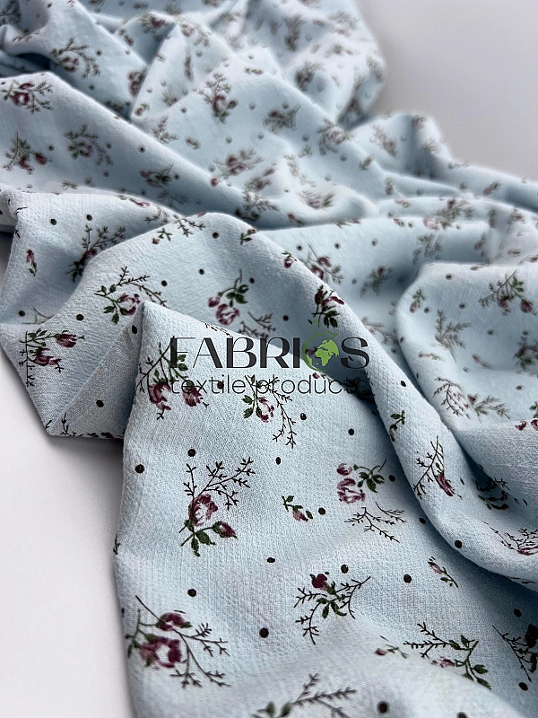 CIRCLE-8 -4 батист принт квіти троянди з зеленими листочками та крапочками на блакитному 100% бавовн