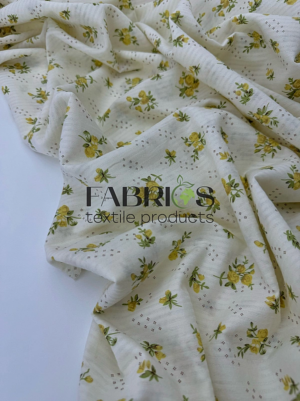 CIRCLE-10 -2 батист принт квіти троянди жовті на стеблі з листочками на айворі 100% бавовна 142-148