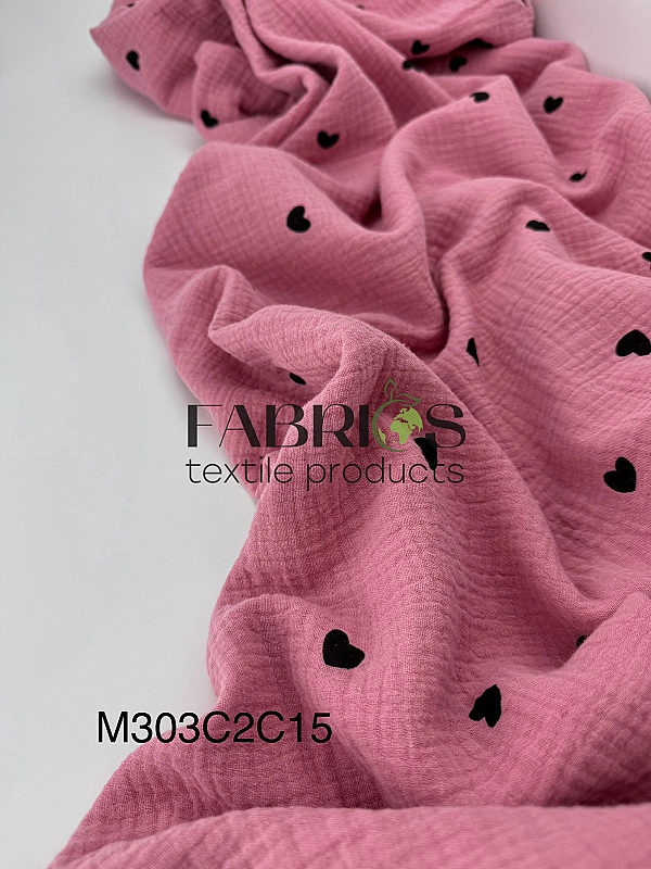 M303C2C15 Муслін жатка 2-х шаровий принт LOVE сердечки чорні середні на джеральдіні 100% бавовна 135