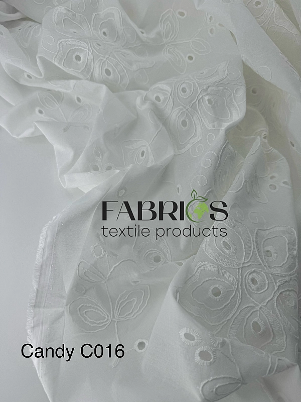 CANDY-C016 Батист вишивка набивна принт квіти великі на молочному 100% бавовна 135см 90-100 грам/м.к