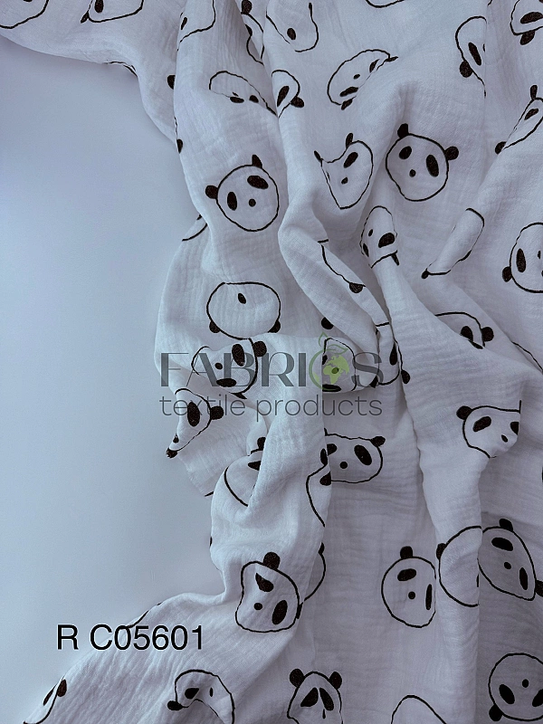 M 05601 C02 | RAINBOW-C05 Муслін жатка 2-х шаровий принт звірята мордочка пандочки на молочному 100%