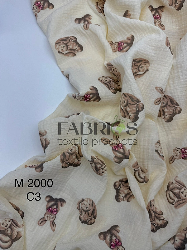 M 2000 C3 Муслін жатка 2-х шаровий принт звірята зайчата бежеві з рожевим бантиком 100% бавовна 135-