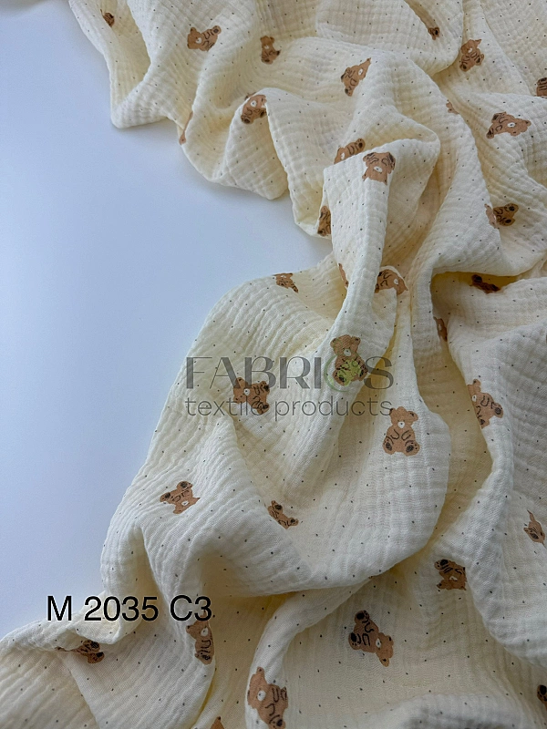 M 2035 C2 Муслін 2-х шаровий принт звірята ведмедик бежевий дрібний з цятками на айворі 100% бавовна