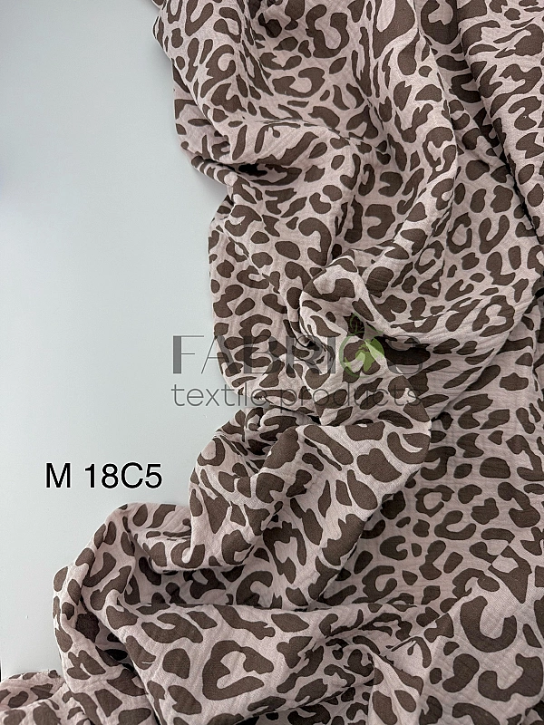M 110 C5 Муслін жатка 2-х шаровий принт цятки леопард коричневі на бежево-пудровому 100% бавовна 135