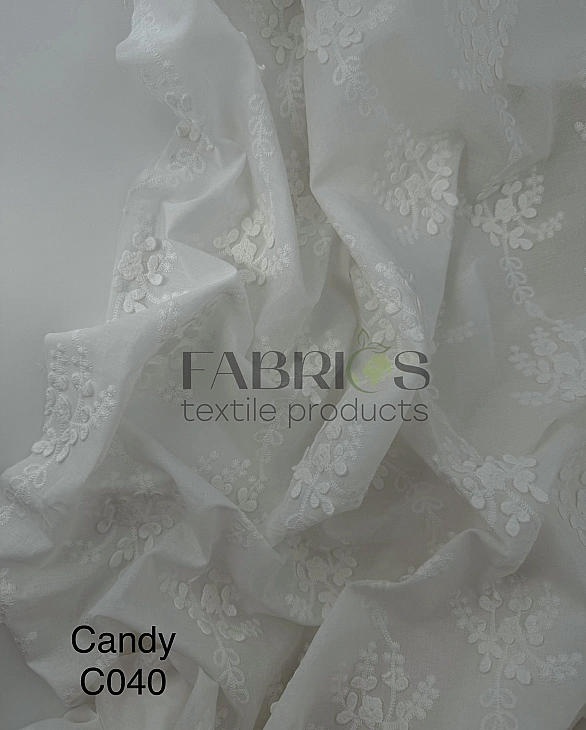 CANDY-C040 батист принт квіти нашиті на молочному 100% бавовна 135см 90-100 грам/м.кв.