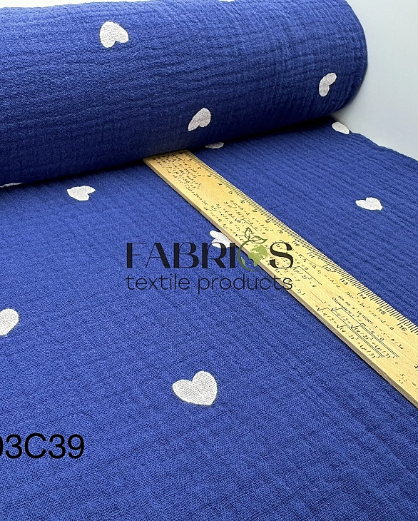 M 303 C39 Муслін жатка 2-х шаровий принт LOVE сердечки білі середні на синьому 100% бавовна 135-140