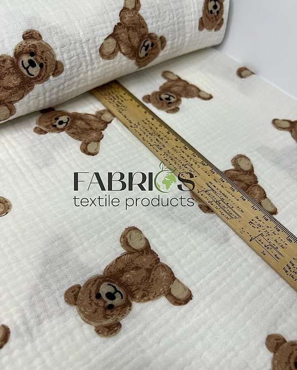 M 2004 C2 Муслін жатка 2-х шаровий принт звірята ведмедики на молочному 100% бавовна 135-140 см 125-