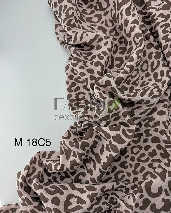 M 110 C5 Муслін жатка 2-х шаровий принт цятки леопард коричневі на бежево-пудровому 100% бавовна 135