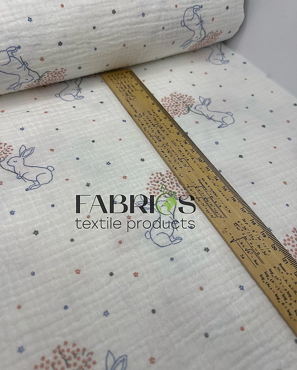 MINT-5 Муслін жатка 2-х шаровий принт звірята зайчата з квітами на молочному 100% бавовна 135-140 см