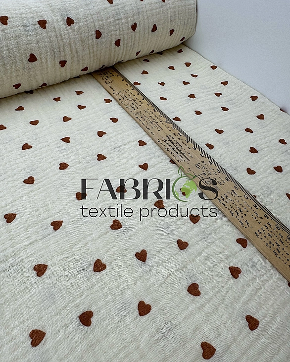 M 308 C3 Муслін жатка 2-х шаровий принт LOVE сердечки коричневі дрібні на айворі 100% бавовна 135-14