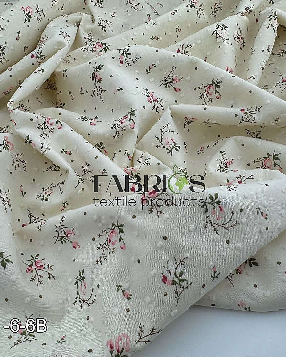 CIRCLE-6 B | ANTONIA-C00002 батист принт квіти троянди з зеленими листочками та крапочками на айворі