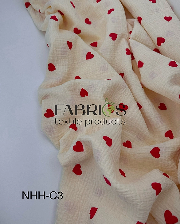 M 306 C3 Муслін жатка 2-х шаровий принт LOVE сердечки червоні великі на айворі 100% бавовна 135-140