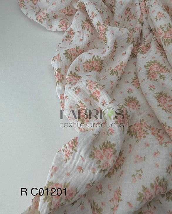 MR C01201 | RAINBOW-C01201 Муслін жатка 2-х шаровий принт квіти троянди чайні на молочному 100% баво