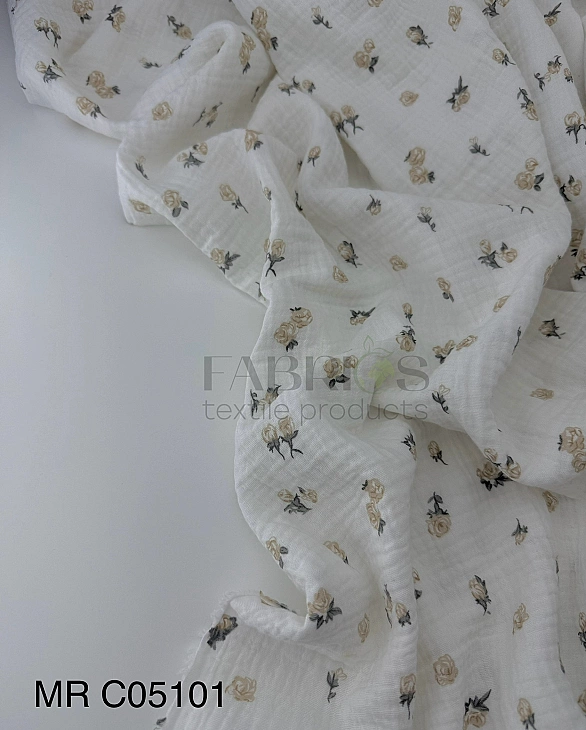 MR C05101 | RAINBOW-C05101 Муслін жатка 2-х шаровий принт квіти троянди бежеві на молочному 100% бав