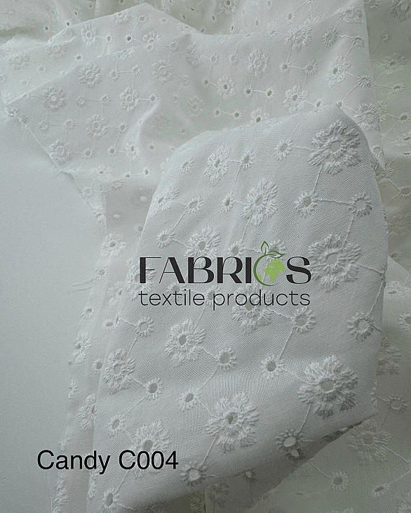 CANDY-C004 Батист вишивка принт квіти зігзаг на молочному 100% бавовна 135см 90-100 грам/м.кв.