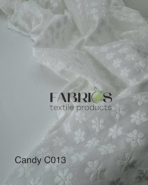 CANDY-C013 Батист вишивка принт квіти ромашки нашиті на молочному 100% бавовна 135см 90-100 грам/м.к