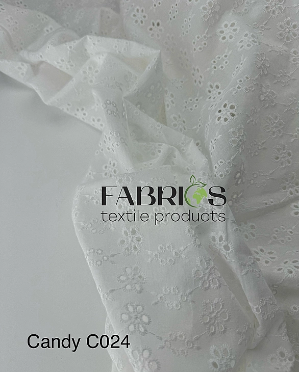CANDY-C024 Батист вишивка принт квіти перфорація на молочному 100% бавовна 135см 90-100 грам/м.кв.