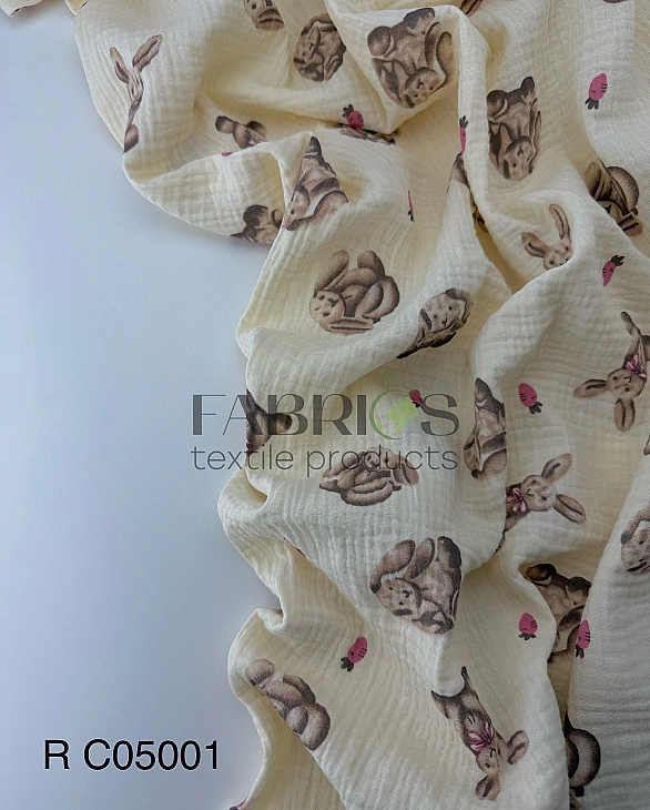 M 05001 C03 | RAINBOW-C05 Муслін жатка 2-х шаровий принт звірята зайчата бежеві з морквинками на айв