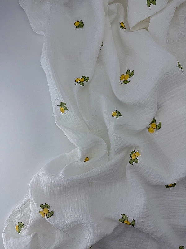 STAR-80006 Муслін жатка 2-х шаровий принт фрукти,ягоди, овочі лимони з листочками на молочному 100%