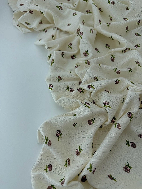 OCT12-C005 Ажурний трикотаж принт квіти півони перфорація смужка ромбі на айворі 100% бавовна 175-18