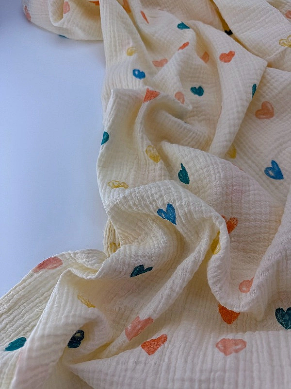 RAINBOW-C06102 Муслін 2-х шаровий принт LOVE сердечки великі акварельні різнокольорові на айворі 100