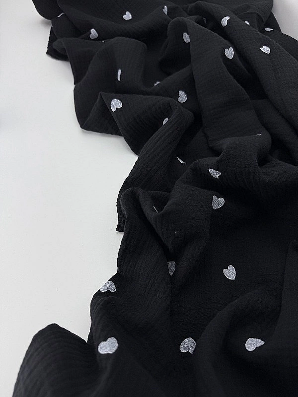 M 303 C01 Муслін 2-х шаровий принт LOVE сердечки середні білі на чорному 100% бавовна 135-140 см 125
