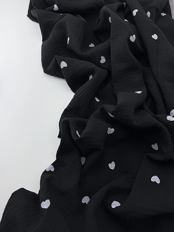 M 303 C01 Муслін 2-х шаровий принт LOVE сердечки середні білі на чорному 100% бавовна 135-140 см 125