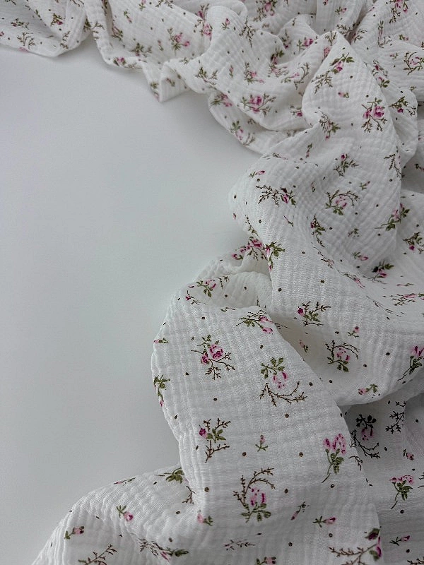 M 5071 C2 Муслін 2-х шаровий принт квіти рожеві дрібні з крапочками на молочному 100% бавовна 160 см