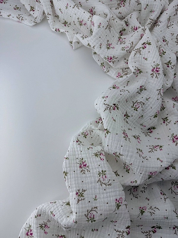 M 5071 C2 Муслін 2-х шаровий принт квіти рожеві дрібні з крапочками на молочному 100% бавовна 160 см