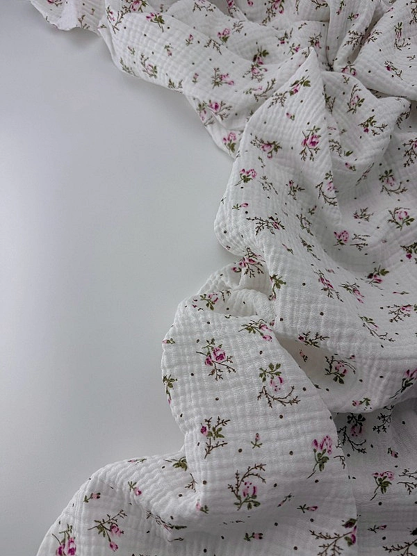 M 5071 C2 Муслін 2-х шаровий принт квіти рожеві дрібні з крапочками на молочному 100% бавовна 160 см