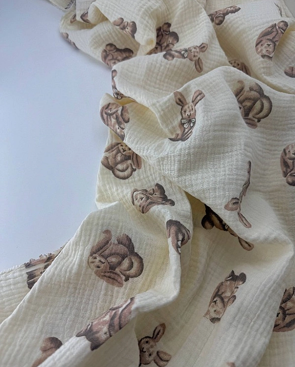 M 2001 C3 Муслін 2-х шаровий принт звірята зайчата бежеві на айворі 100% бавовна 135-140 см 125-135