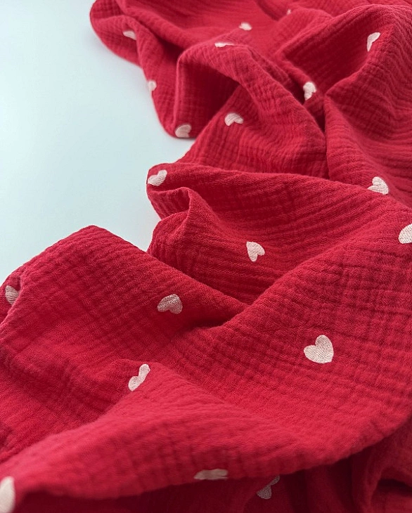 M 315 C36 Муслін 2-х шаровий принт LOVE сердечки дрібні білі на червоному 100% бавовна 135-140 см 12