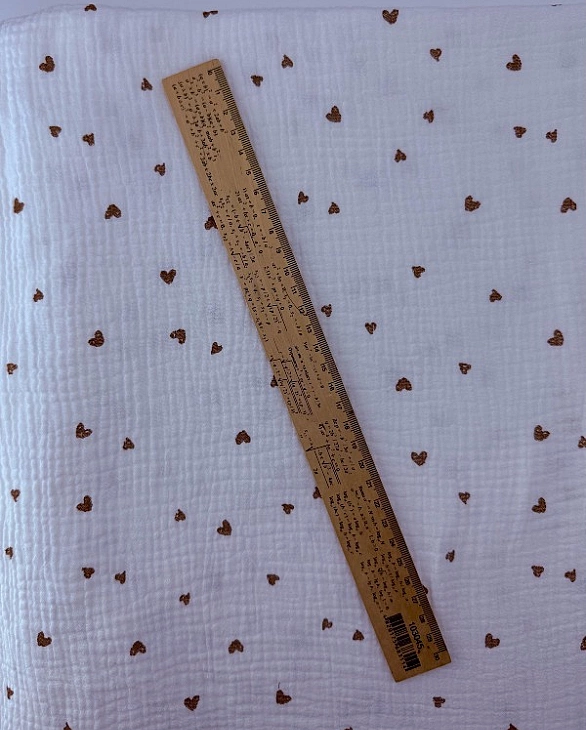 M 301 C2 Муслін жатка 2-х шаровий принт LOVE сердечки дрібні коричневі намальовані на молочному 100%