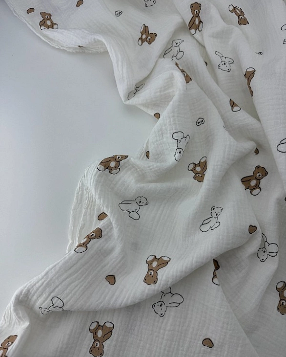 M 2053 C2 Муслін 2-х шаровий принт звірята ведмедик з сердечком на молочному 100% бавовна 160 см 125